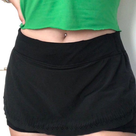 Lululemon Skort - Picture 1 of 3